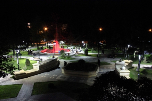 Gəncə şəhərində Fikrət Əmirov adına parkın tikintisi